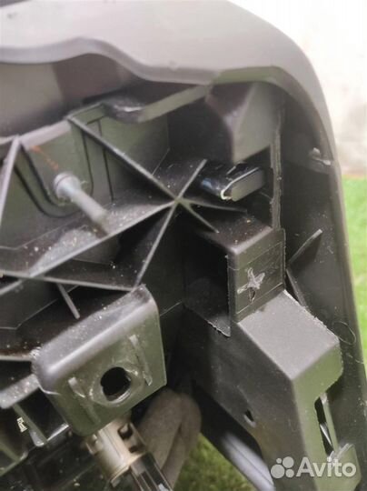 Консоль центральная с подлокотником Opel Antara 2