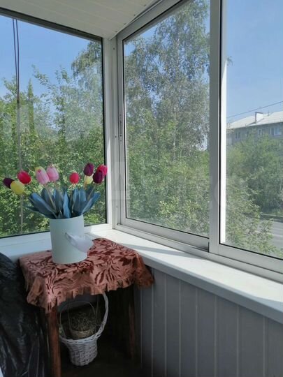 4-к. квартира, 63 м², 2/5 эт.