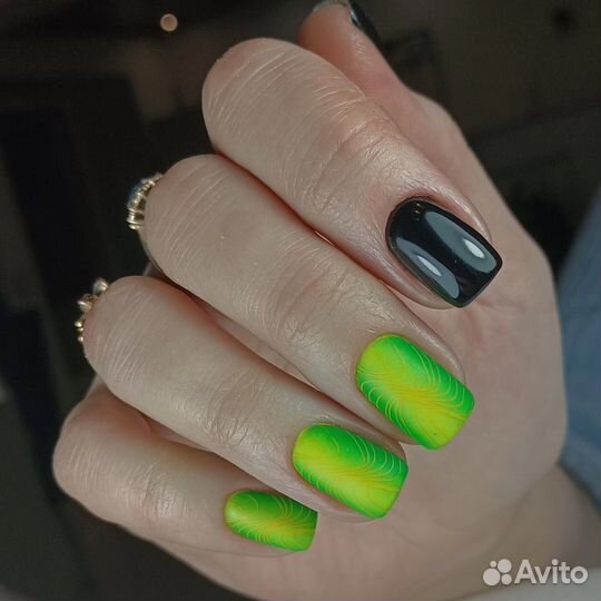 Мастер маникюра