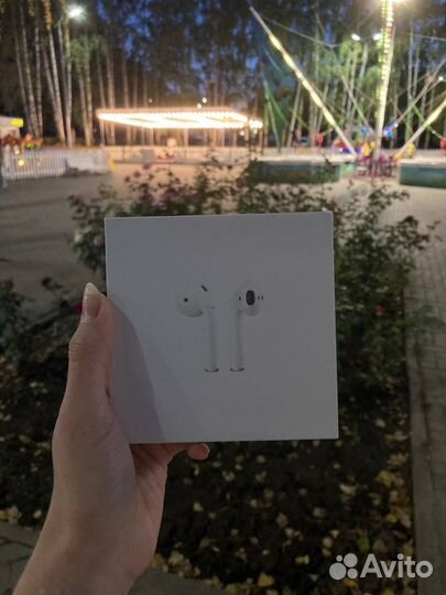 AirPods 2-го поколения + Чехол