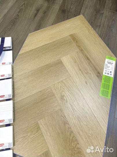 Кварц виниловый ламинат