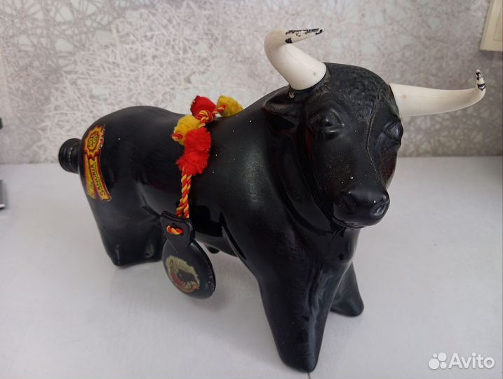 Бутылка Бык