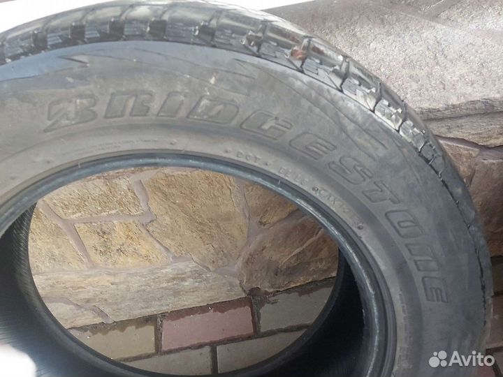 Bridgestone Blizzak DM-V1 235/65 R17