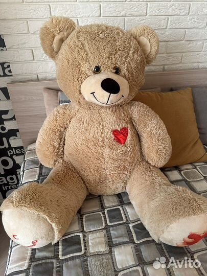 Плюшевый медведь