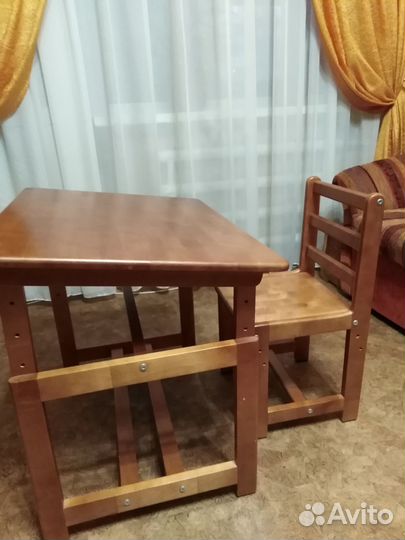 Растущая парта и стул деревянные