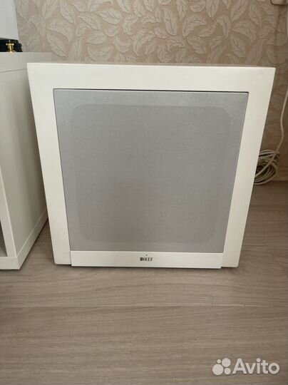 Сабвуфер KEF T2