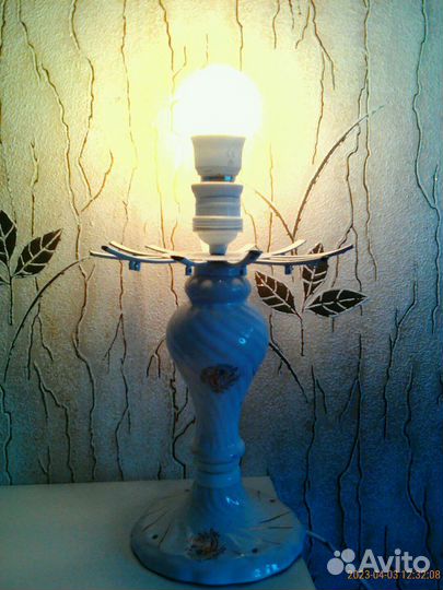 Лампа настольная