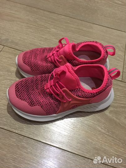 Кроссовки для девочки