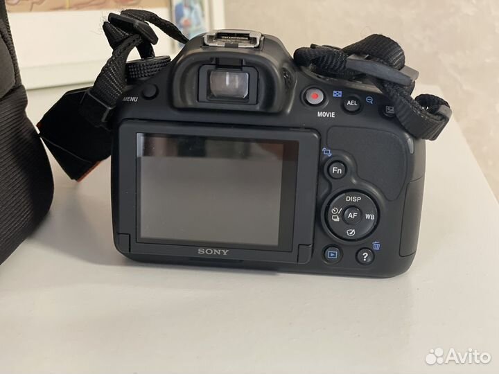 Зеркальный фотоаппарат sony