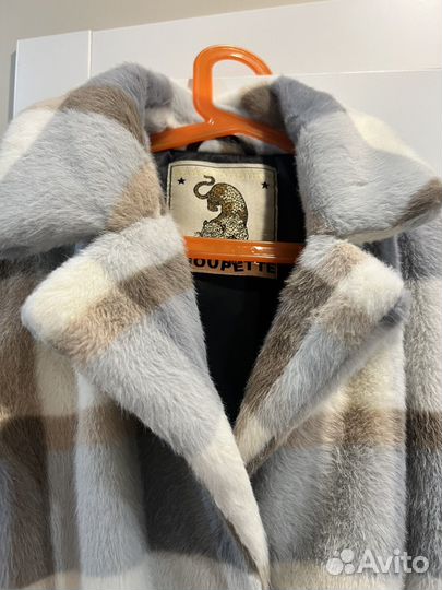 Пальто для девочки 140