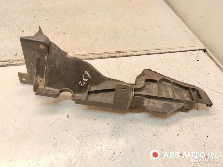 Кронштейн крепления бампера переднего Volvo V40