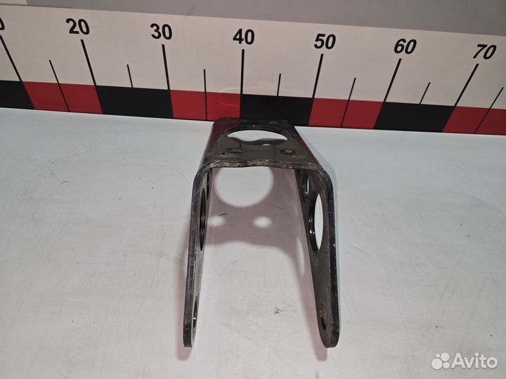 Кронштейн амортизатора передний верхний Man 814374