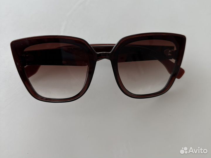 Солнцезащитные очки