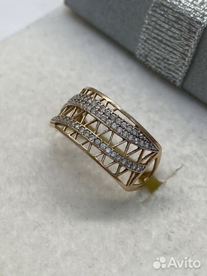Кольцо золотое*