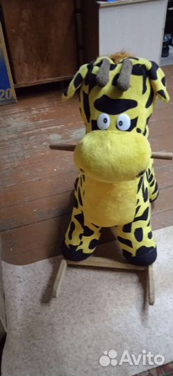 Детская игрушка качалка