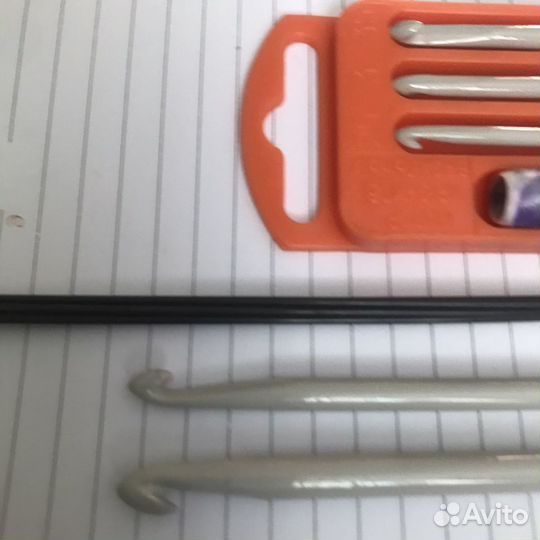 Крючок для вязания, спицы чулочные и пяльцы