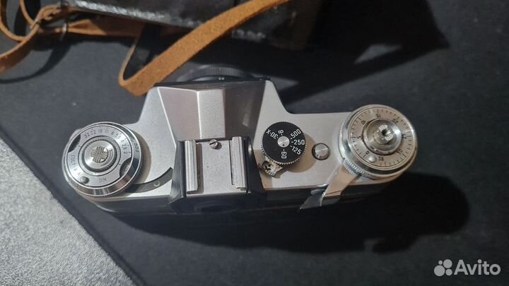 Плёночный фотоаппарат Zenit-E