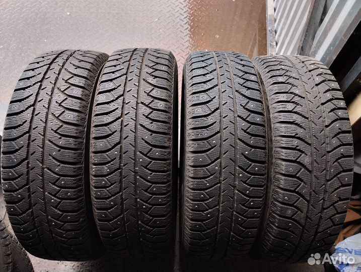 Bridgestone Ice Cruiser 7000 225/65 R17