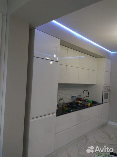 Кухня хай-тек