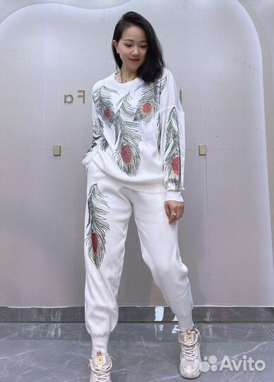 Спортивный костюм