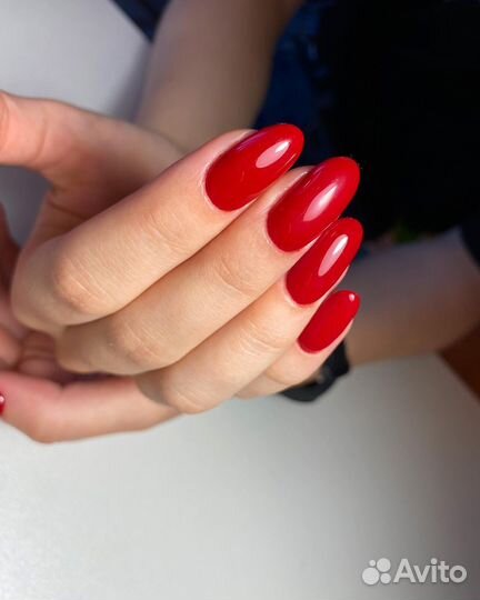 Маникюр и педикюр