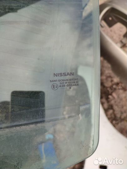 Nissan Note e11 стекло двери передней левой