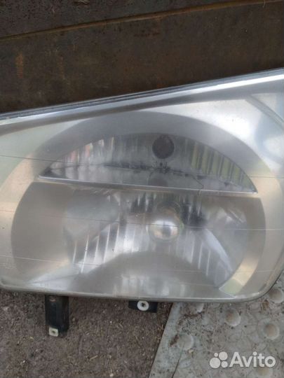 Фара на hyundai hd 72-78