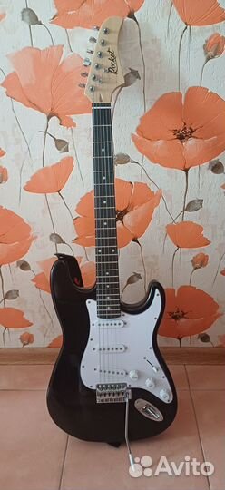 Продам электрогитару от фирмы Rocket