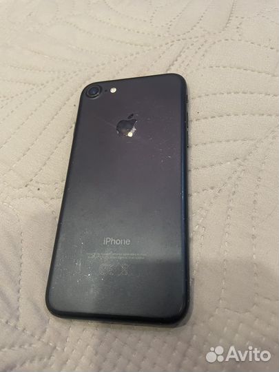 iPhone 7, 32 ГБ