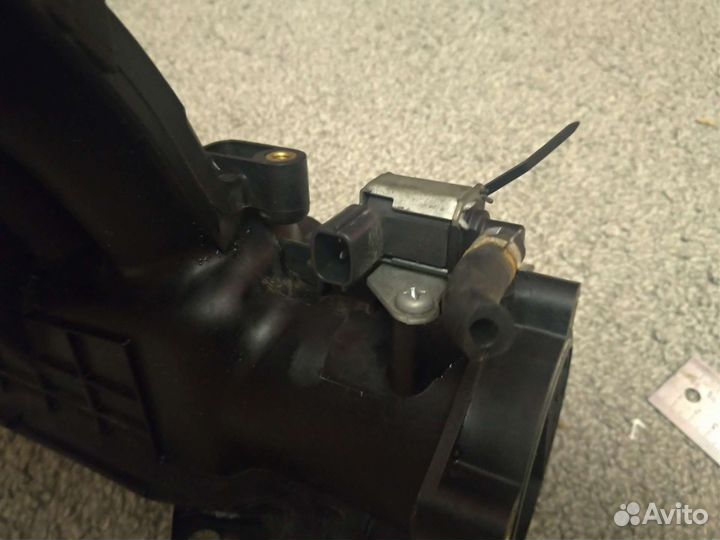 Коллектор впускной Nissan MR20 с датчиками Denso