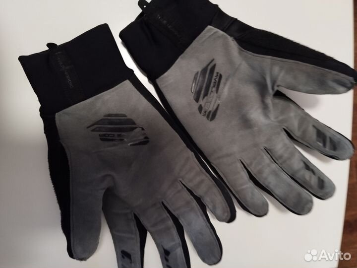 Лыжные перчатки kv