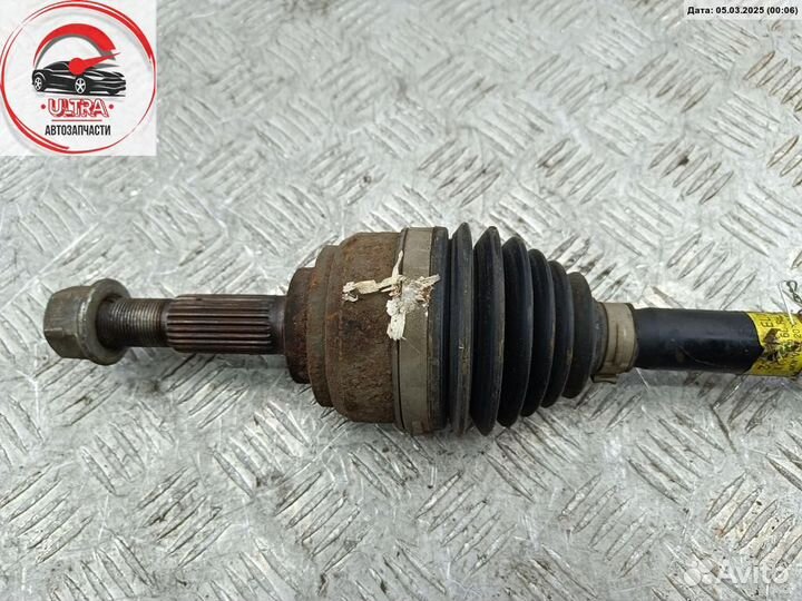 Полуось передняя правая б/у Nissan Tiida