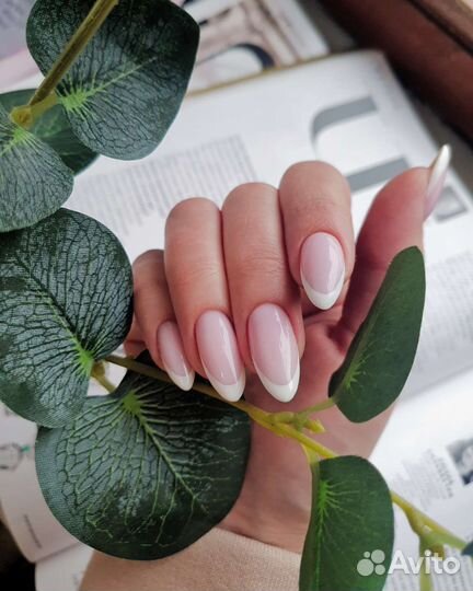 Маникюр на дому