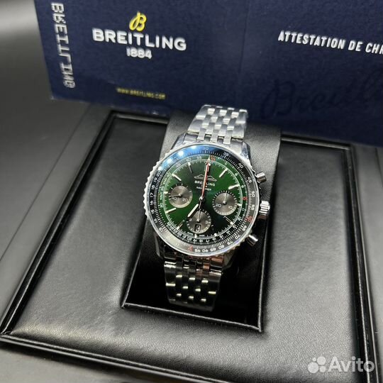 Часы Breitling Navitimer