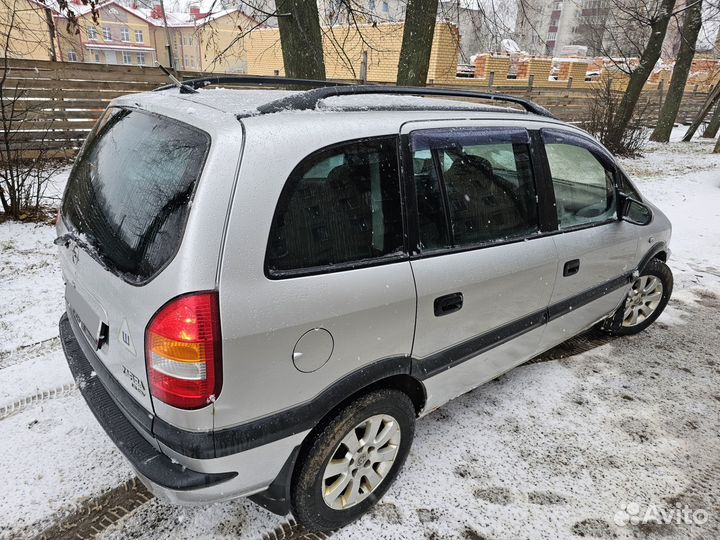 Opel Zafira 1.8 МТ, 2001, 335 000 км