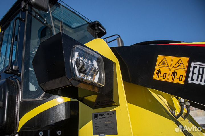 Фронтальный погрузчик Boulder WL33R, 2023