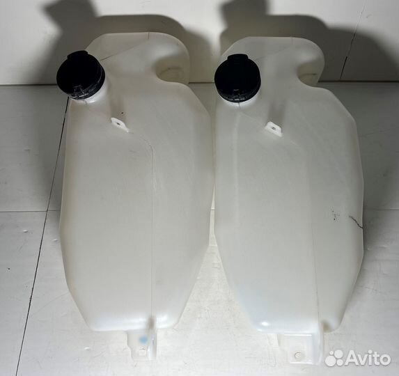 Бачок стеклоомывающей жидкости Renault Logan 2 L8