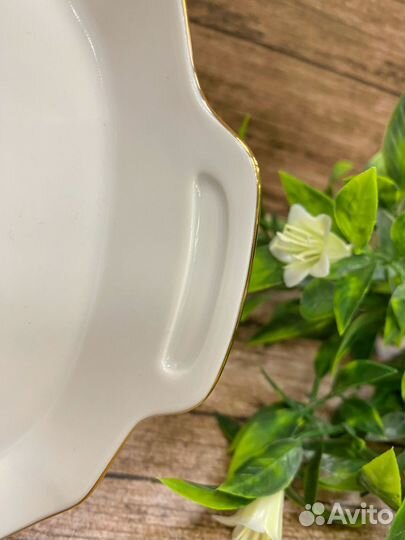 Поднос с ручками 