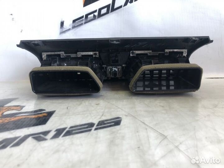 Дуйка центральная Nissan Altima QR25 2014