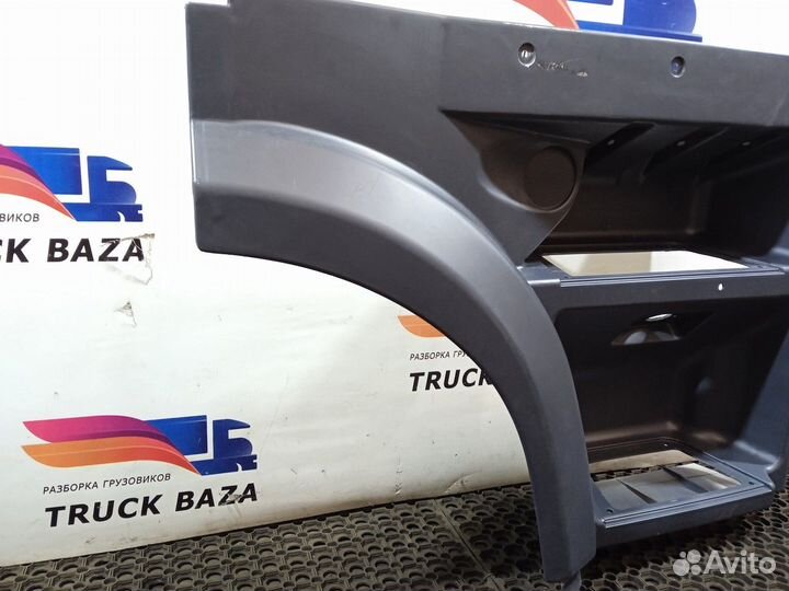 Корпус подножек правый Daf XF105