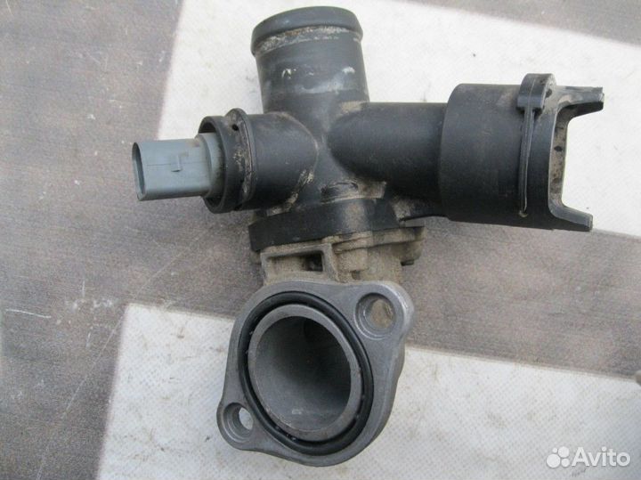 Фольксваген Туарег нф Тройник системы охлаждения