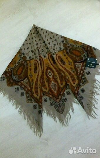 Шарфы Massimo Dutti и шарф меховой