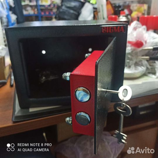 Сейф для денег и документов