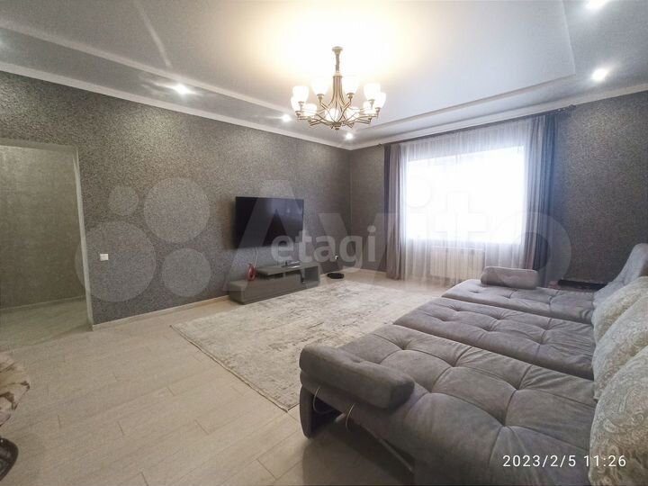 Дом 260 м² на участке 15 сот.