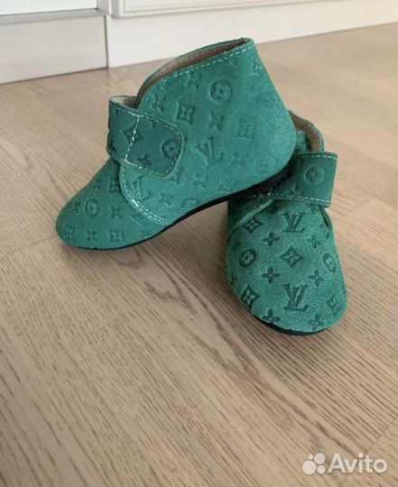 Новые ботинки натуральная замша