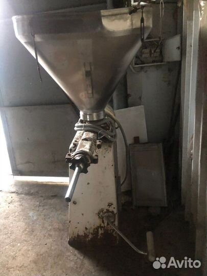 Колбасный вакуумный шприц ideal u 159