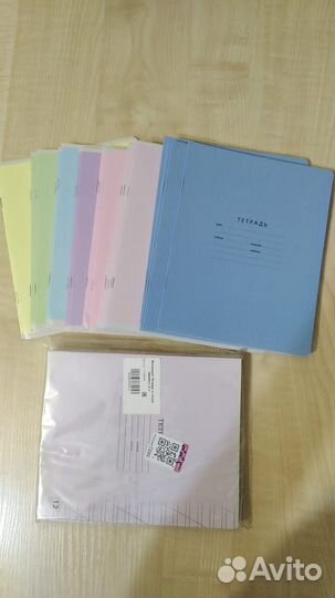 Тетрадь школьная в косую линию