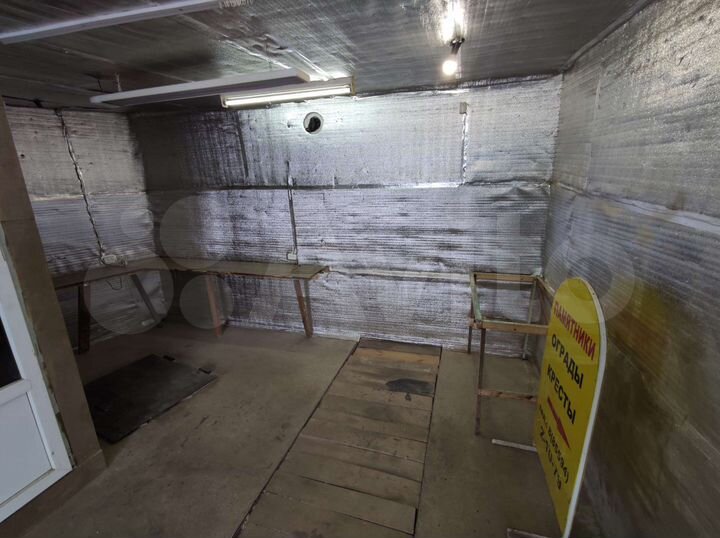 Гараж, > 30 м²