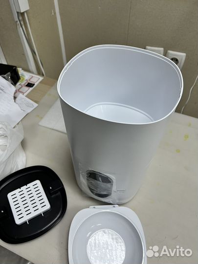 Автоматическая кормушка для собак с wi-fi