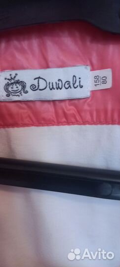 Вессенняя куртка-ветровка для девочки на рост 158